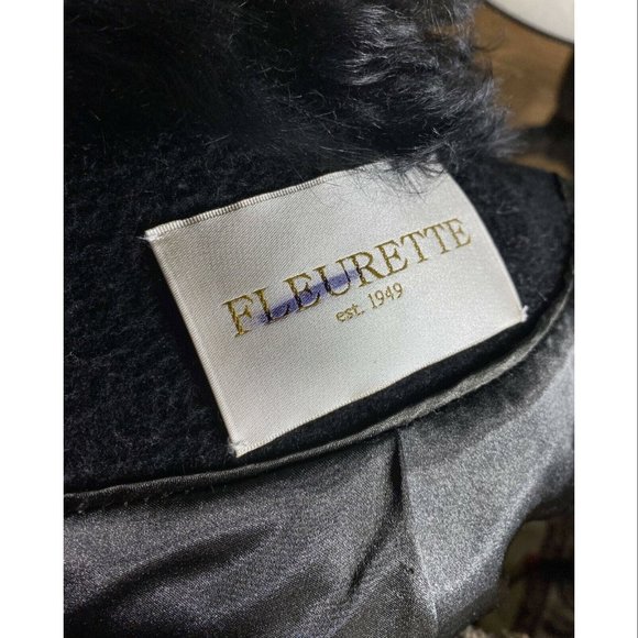 Fleurette Women's Black Oversize Dyed Fox Fur-collar Wool Wrap Coat O/S - Picture 7 of 9